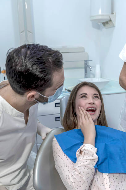 Best Emergency Orthodontic Repairs in Napervle, IL